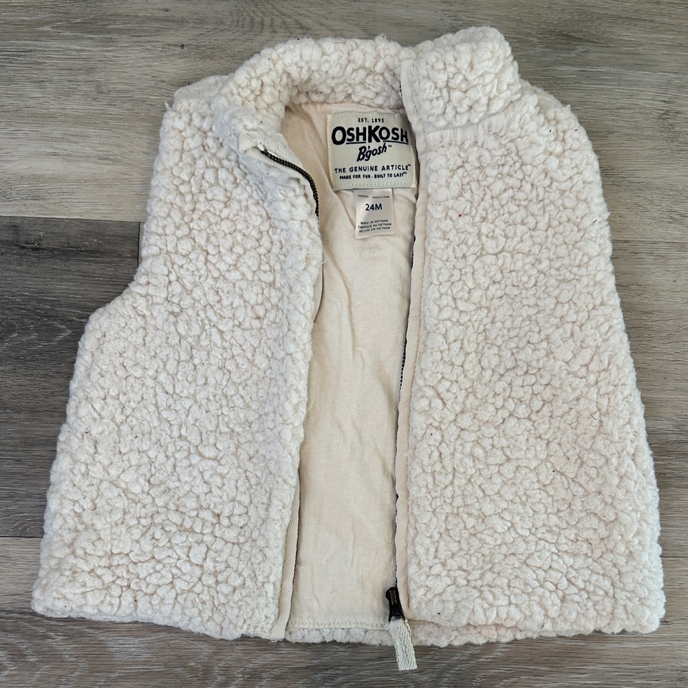 OshKosh B'gosh Kids Fleece Vest - Cream